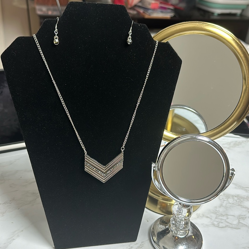 Silver necklace with earrings